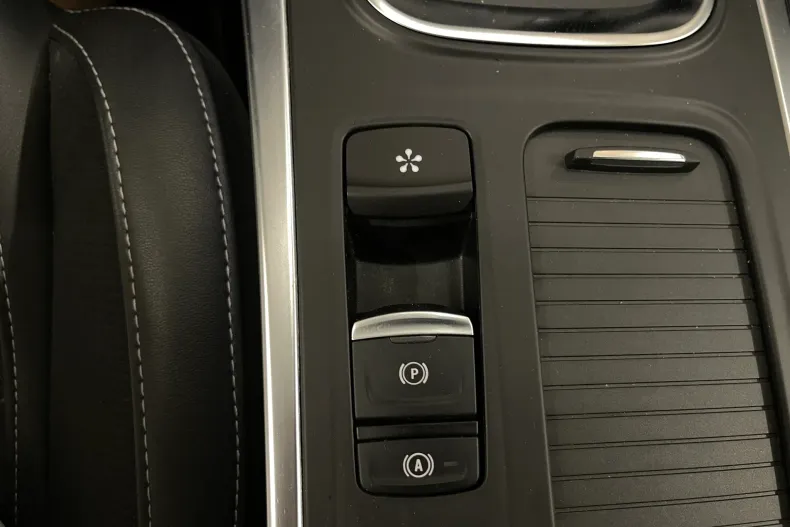 Renault Megane din 2023 cu 25.545 km - oferta REN245536 - foto 24