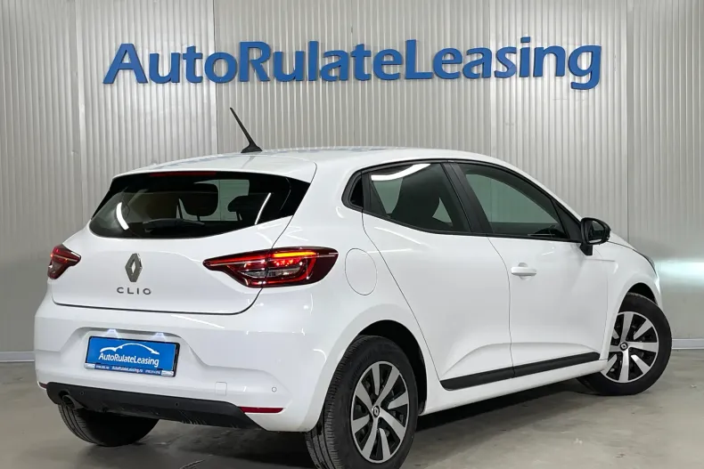 Renault Clio din 2023 cu 32.732 km - oferta REN245538 - foto 3
