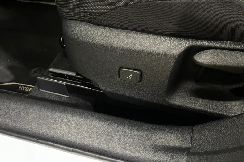 Toyota Corolla din 2022 cu 54.925 km - oferta TOY245539 - foto 17