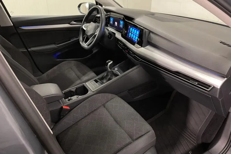 Volkswagen Golf din 2023 cu 47.031 km - oferta VOL245540 - foto 12