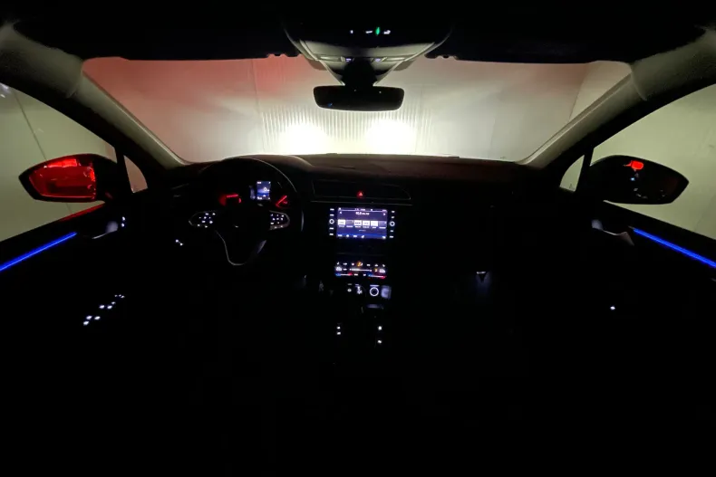 Volkswagen Tiguan din 2022 cu 79.123 km - oferta VOL245546 - foto 7
