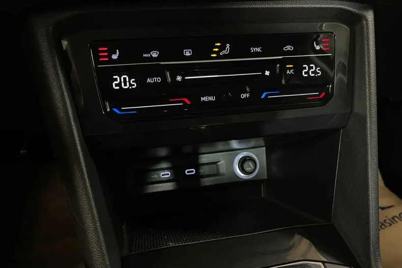 Volkswagen Tiguan din 2022 cu 79.123 km - oferta VOL245546 - foto 22