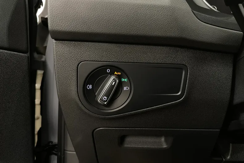 Volkswagen Tiguan din 2022 cu 79.123 km - oferta VOL245546 - foto 26