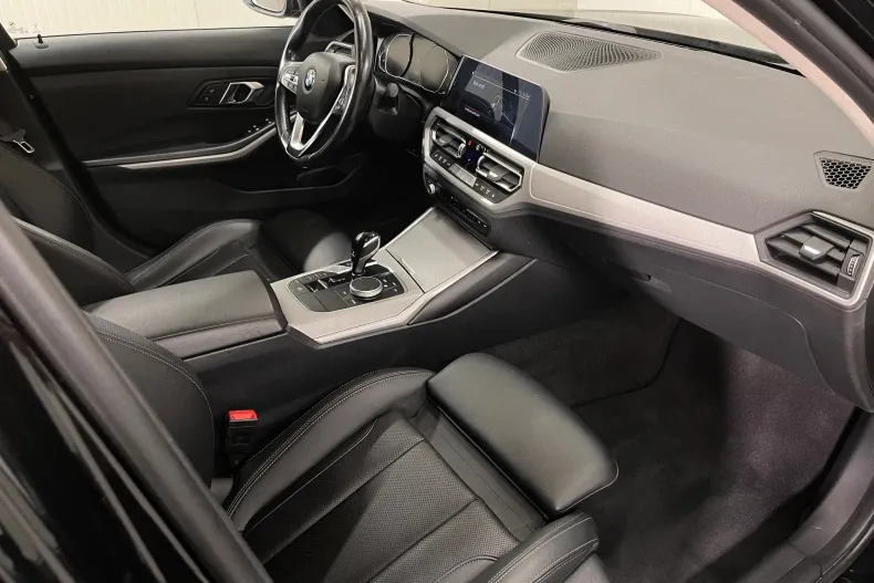 BMW 320 (Seria 3) din 2022 cu 136.927 km - oferta BMW245549 - foto 10