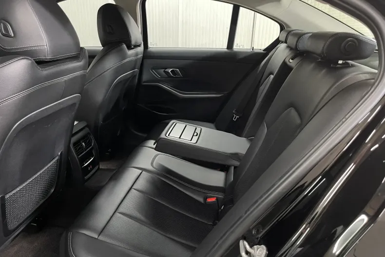 BMW 320 (Seria 3) din 2022 cu 136.927 km - oferta BMW245549 - foto 11