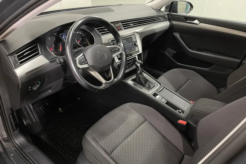 Volkswagen Passat din 2021 cu 84.906 km - oferta VOL245551 - foto 5