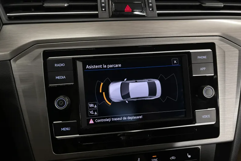 Volkswagen Passat din 2021 cu 84.906 km - oferta VOL245551 - foto 14