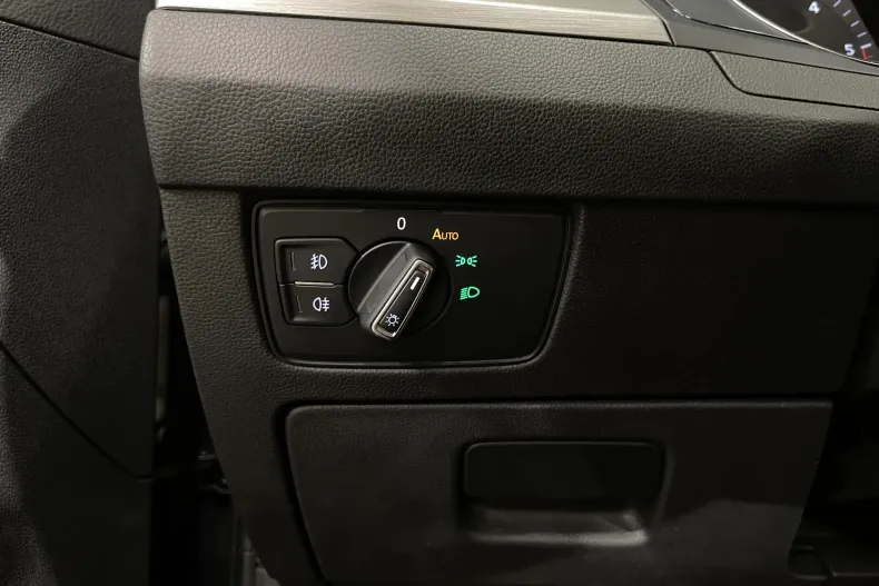 Volkswagen Passat din 2021 cu 84.906 km - oferta VOL245551 - foto 22