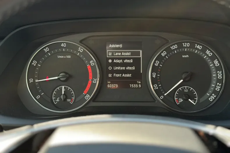 Skoda Octavia din 2023 cu 60.373 km - oferta SKO245555 - foto 8