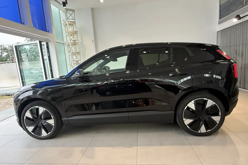 Volvo EX30 din 2024 cu 16.500 km - oferta VOL245563 - foto 2