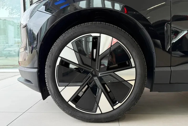 Volvo EX30 din 2024 cu 16.500 km - oferta VOL245563 - foto 10