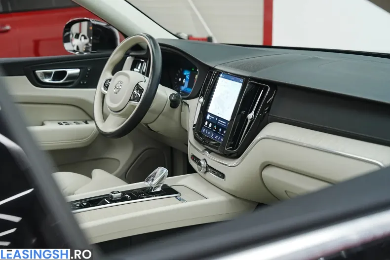 Volvo XC60 din 2021 cu 133.000 km - oferta VOL245571 - foto 22