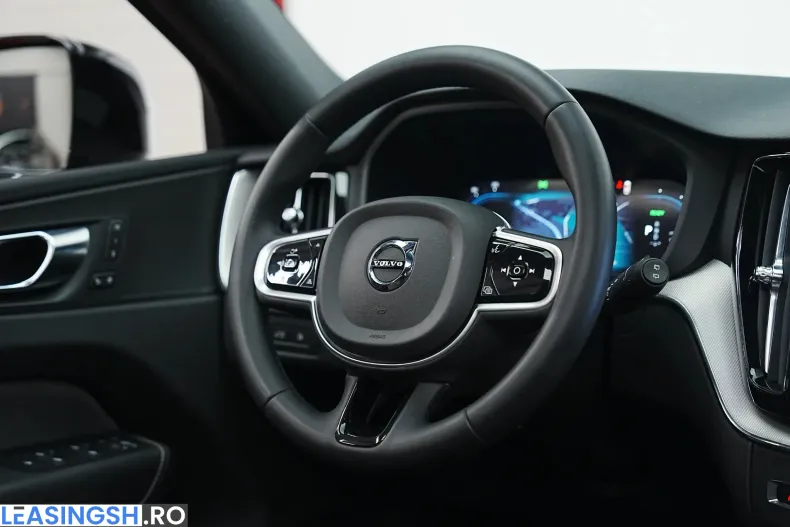 Volvo XC60 din 2021 cu 88.000 km - oferta VOL245572 - foto 24