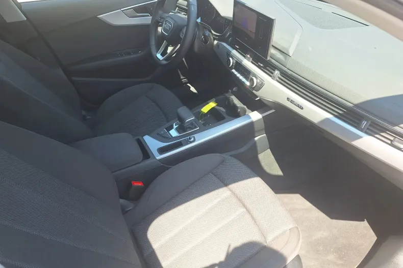 Audi A4 din 2024 cu 14.187 km - oferta AUD245578 - foto 19