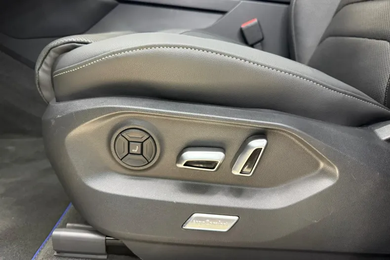 Volkswagen Touareg din 2021 cu 119.042 km - oferta VOL245587 - foto 26