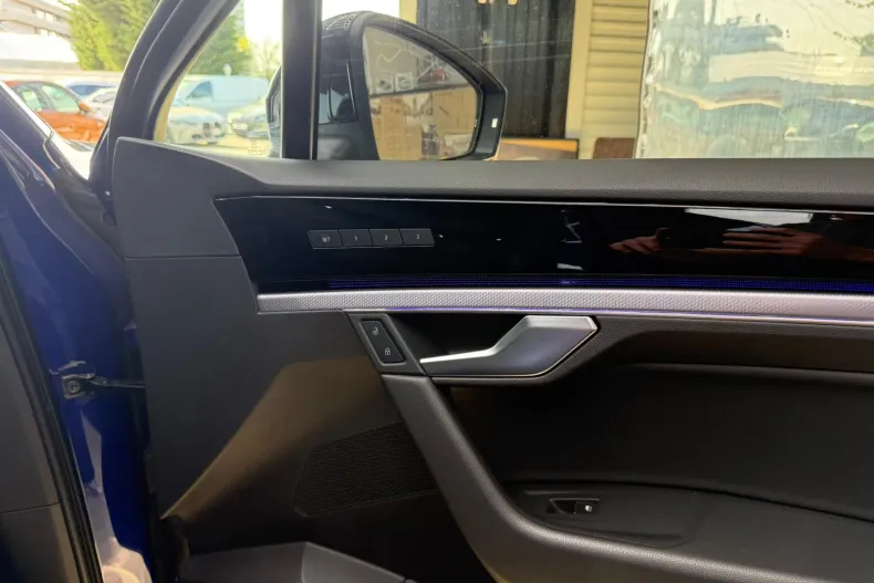 Volkswagen Touareg din 2021 cu 119.042 km - oferta VOL245587 - foto 37