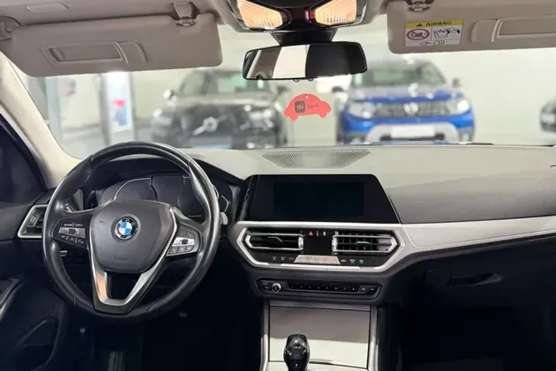 BMW 320 (Seria 3) din 2020 cu 70.000 km - oferta BMW245594 - foto 7