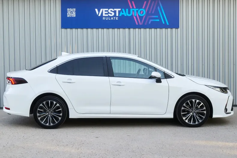 Toyota Corolla din 2024 cu 37.171 km - oferta TOY245595 - foto 4