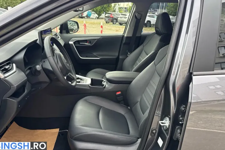 Toyota RAV4 din 2024 cu 9.836 km - oferta TOY245596 - foto 14