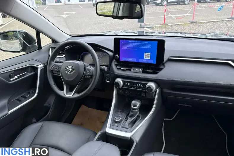 Toyota RAV4 din 2024 cu 9.836 km - oferta TOY245596 - foto 33
