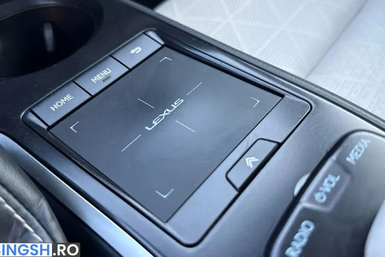 Lexus UX din 2022 cu 94.500 km - oferta LEX245597 - foto 32