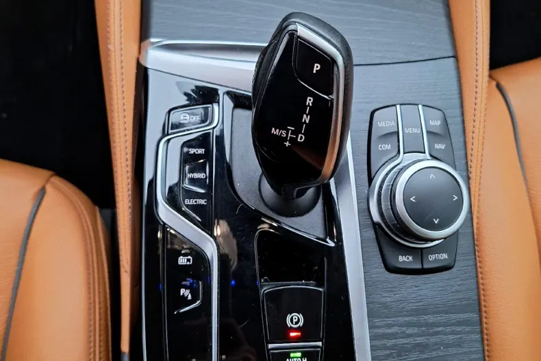 BMW 520 (Seria 5) din 2022 cu 116.945 km - oferta BMW245603 - foto 9