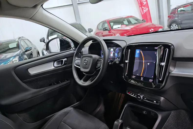 Volvo XC40 din 2021 cu 130.941 km - oferta VOL245609 - foto 8