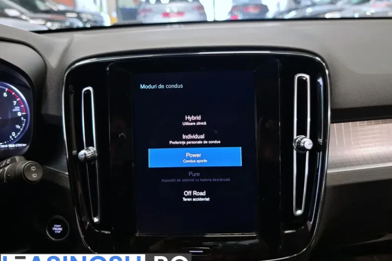 Volvo XC40 din 2021 cu 130.941 km - oferta VOL245609 - foto 10