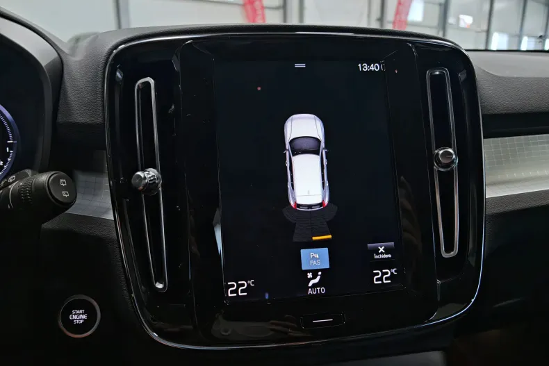 Volvo XC40 din 2021 cu 130.941 km - oferta VOL245609 - foto 14