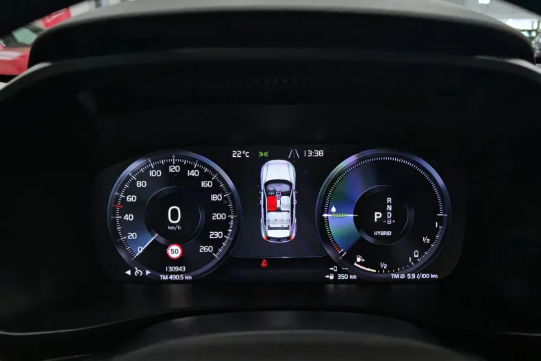 Volvo XC40 din 2021 cu 130.941 km - oferta VOL245609 - foto 22