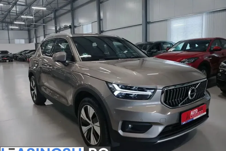 Volvo XC40 din 2021 cu 129.590 km - oferta VOL245613 - foto 2