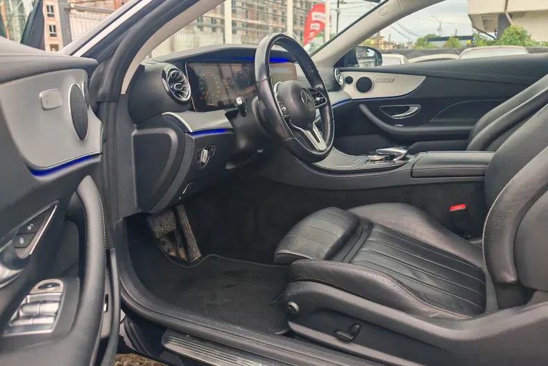 Mercedes-Benz E 300 (Clasa E) din 2020 cu 88.242 km - oferta MER245617 - foto 6