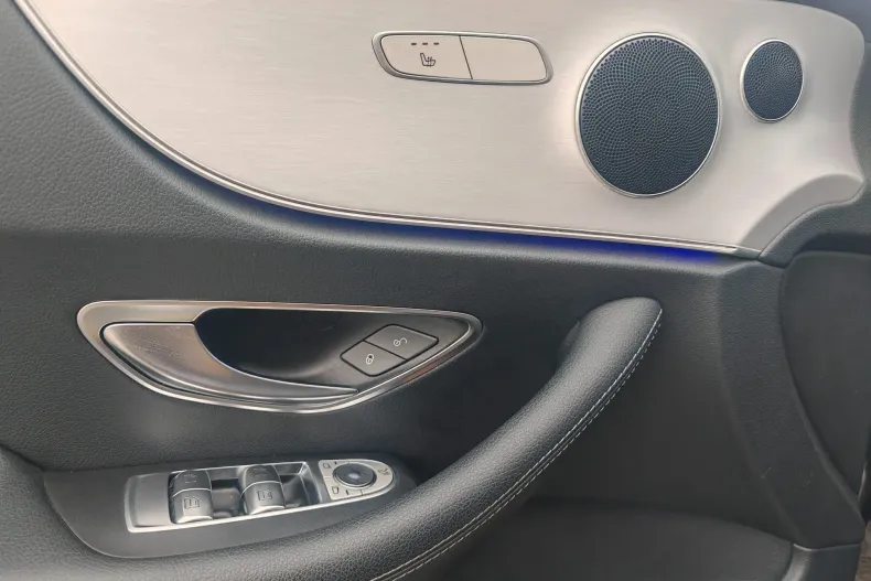 Mercedes-Benz E 300 (Clasa E) din 2020 cu 88.242 km - oferta MER245617 - foto 14