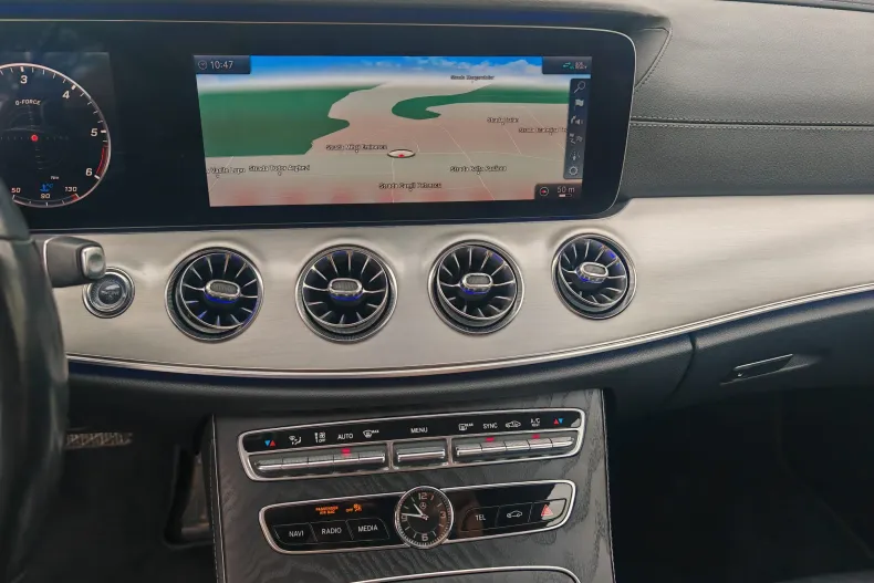 Mercedes-Benz E 300 (Clasa E) din 2020 cu 88.242 km - oferta MER245617 - foto 16