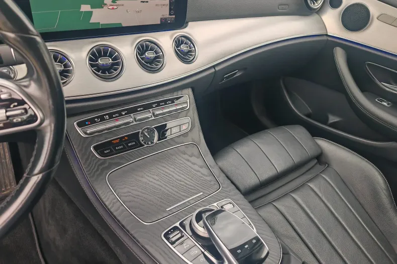 Mercedes-Benz E 300 (Clasa E) din 2020 cu 88.242 km - oferta MER245617 - foto 18