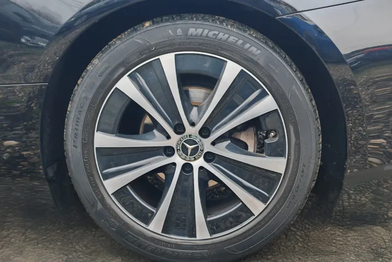 Mercedes-Benz E 300 (Clasa E) din 2020 cu 88.242 km - oferta MER245617 - foto 24
