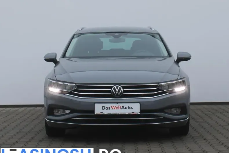 Volkswagen Passat din 2023 cu 127.764 km - oferta VOL245618 - foto 8