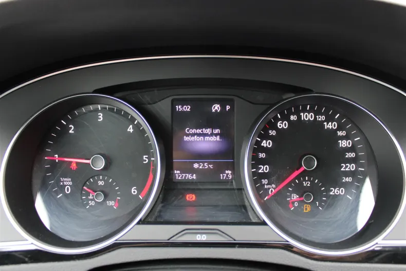 Volkswagen Passat din 2023 cu 127.764 km - oferta VOL245618 - foto 17