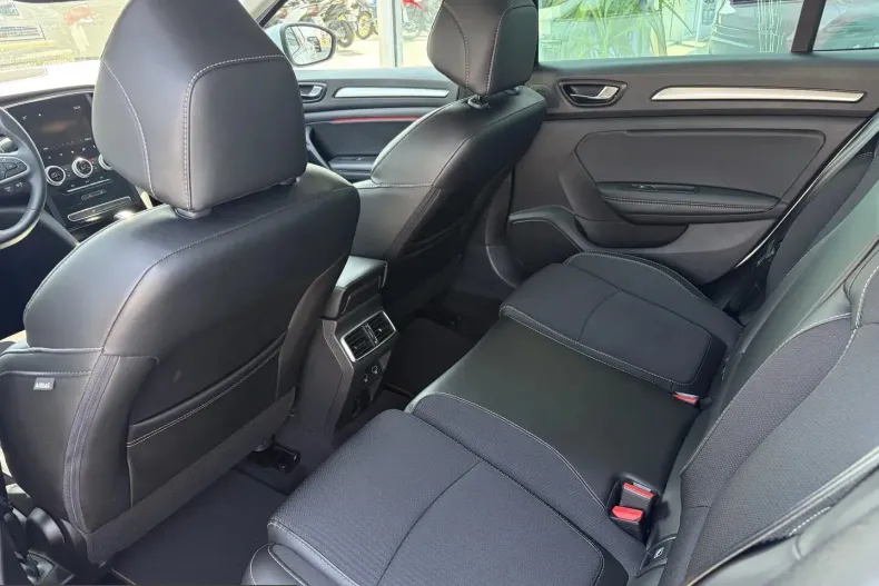 Renault Megane din 2023 cu 22.943 km - oferta REN245630 - foto 10