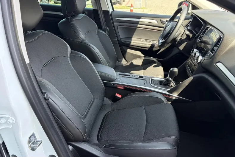 Renault Megane din 2023 cu 22.943 km - oferta REN245630 - foto 14