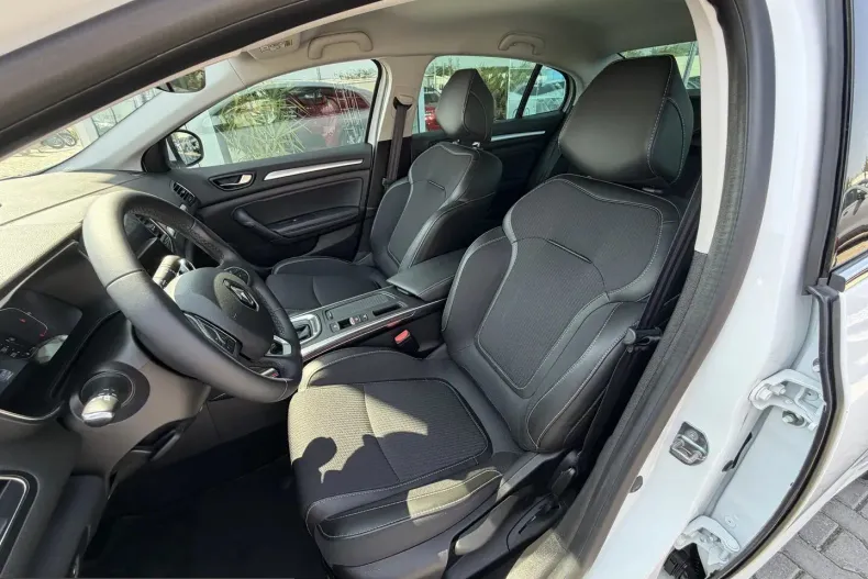 Renault Megane din 2023 cu 22.943 km - oferta REN245630 - foto 16