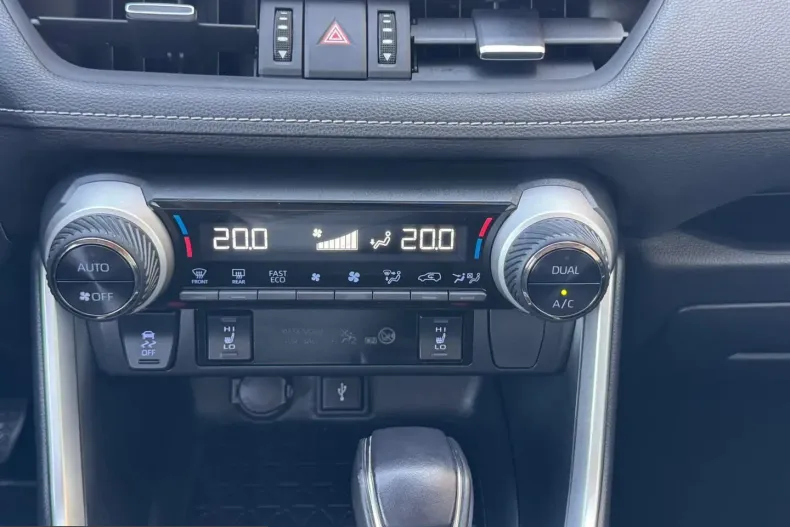 Toyota RAV4 din 2022 cu 144.175 km - oferta TOY245632 - foto 16