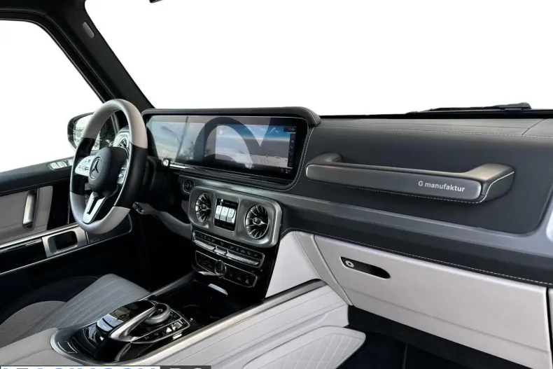 Mercedes-Benz G 500 (Clasa G) din 2022 cu 21.326 km - oferta MER245634 - foto 10