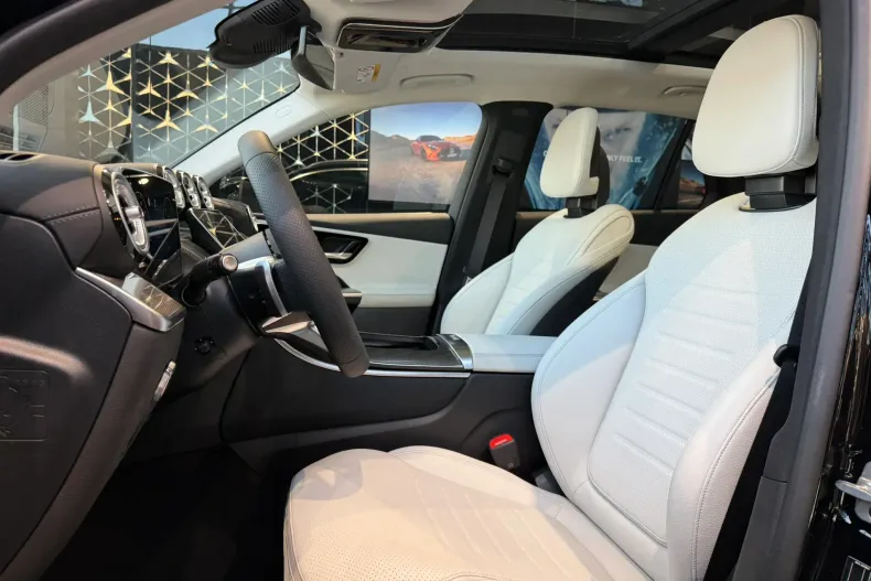 Mercedes-Benz GLC 200 (Clasa GLC) din 2025 cu 12 km - oferta MER245640 - foto 7