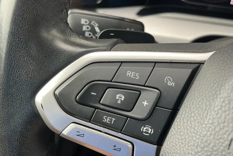 Volkswagen Golf din 2023 cu 156.989 km - oferta VOL245643 - foto 16