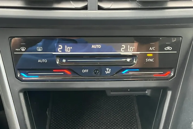 Volkswagen Polo din 2022 cu 71.486 km - oferta VOL245644 - foto 18