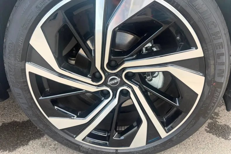 Nissan Qashqai din 2025 cu 488 km - oferta NIS245645 - foto 4