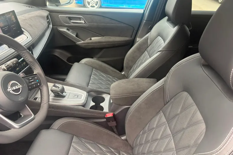 Nissan Qashqai din 2025 cu 488 km - oferta NIS245645 - foto 19