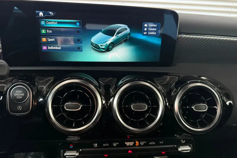Mercedes-Benz A 180 (Clasa A) din 2025 cu 3.198 km - oferta MER245647 - foto 11