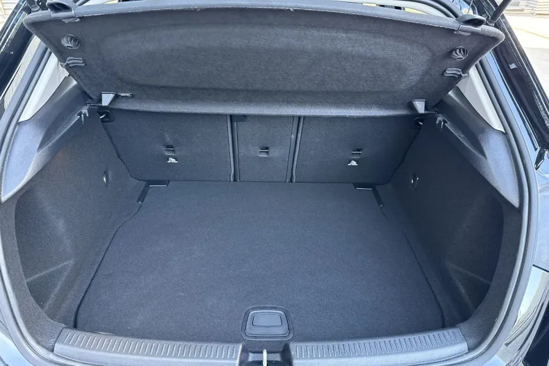Mercedes-Benz A 180 (Clasa A) din 2025 cu 3.198 km - oferta MER245647 - foto 31